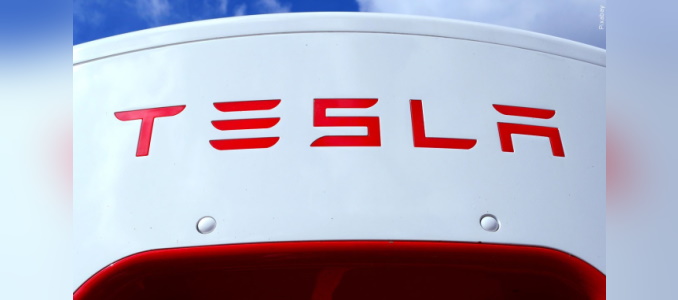 Tesla S