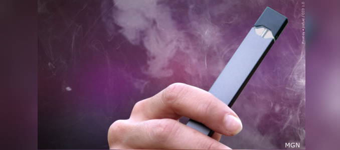 Juul-e-cigarette2 S
