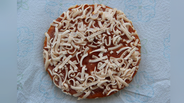 frozen pizza S