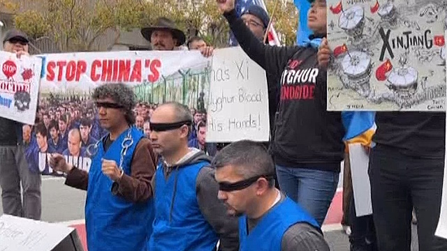Xi protest S