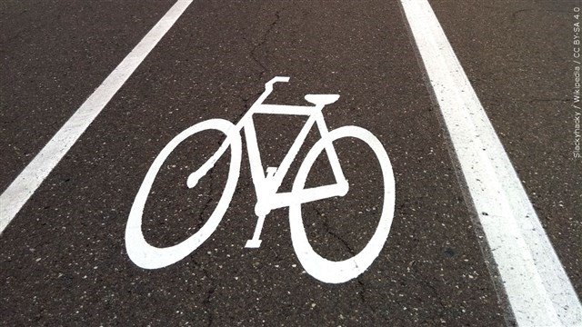 bike lane S