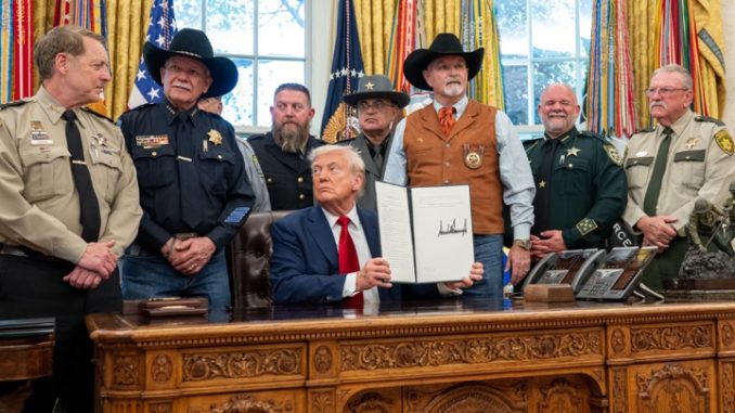 Trump sign bill1 S