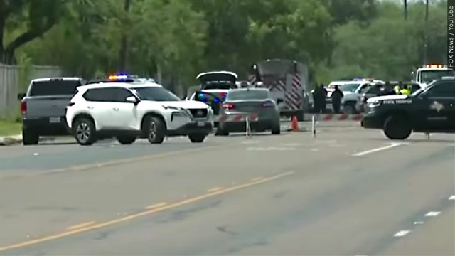 Texas car hits crowd S